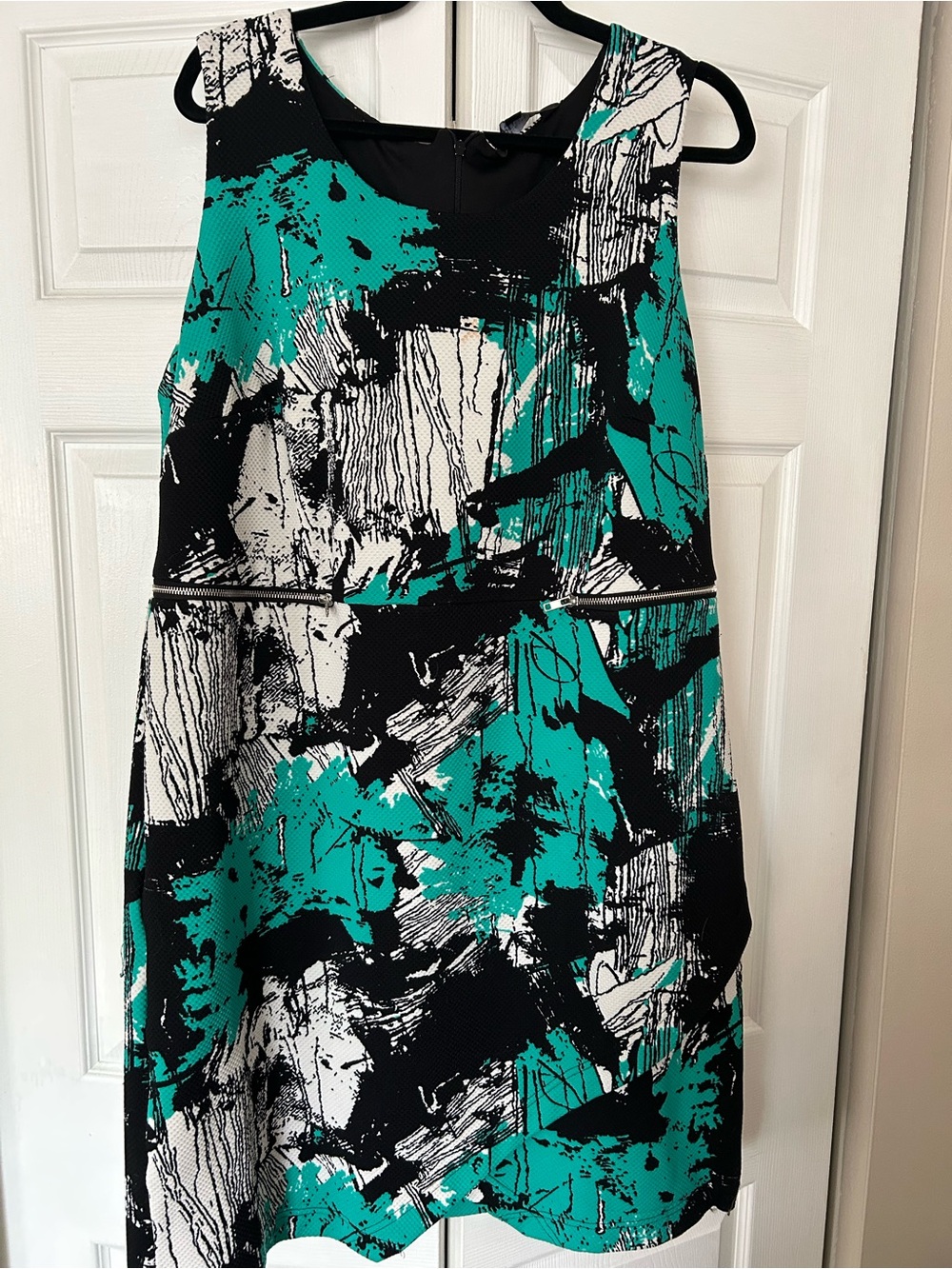 Plus size Michel Studio Sleeveless Teal Abstract Print Sheath Dress
